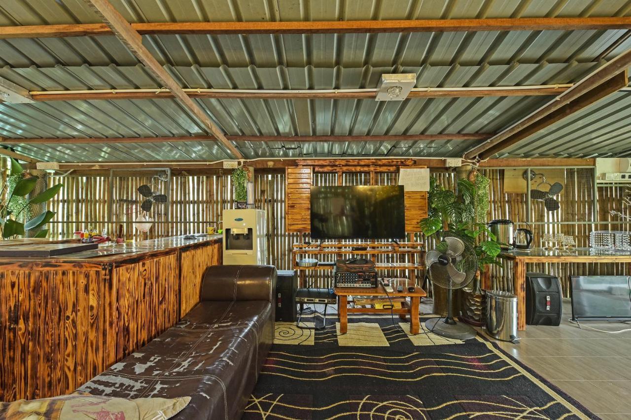 Oyo 90636 Teratak Zakiah Chalet Джерантут Экстерьер фото